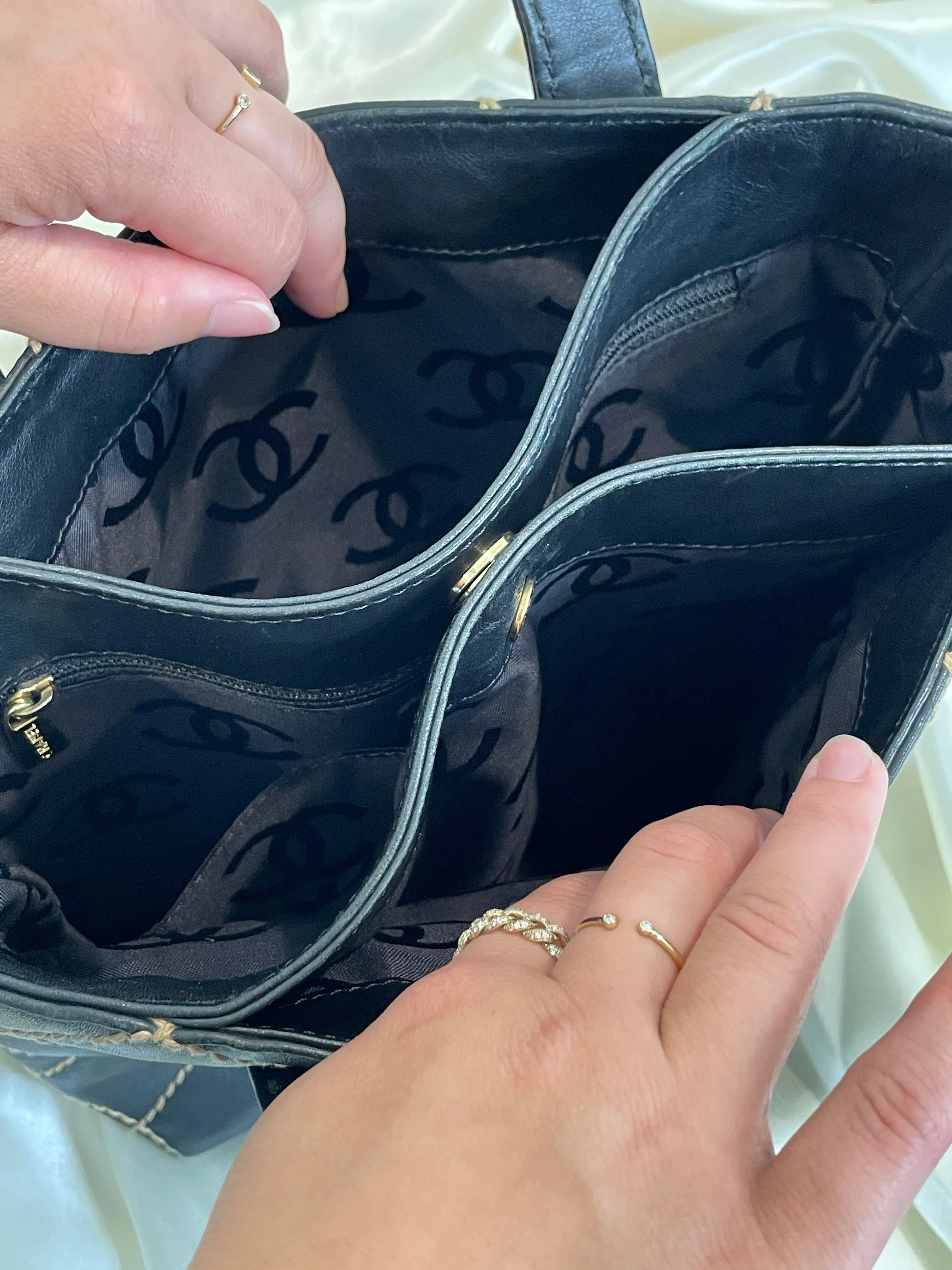 CL Surpique Quilted Tote